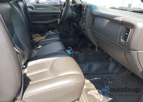 2006 Chevrolet Silverado 1500 Work Truck z USA, uszkodzony, nr VIN 3GCEC14V46G190852